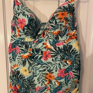 Tropical Floral Cacique Tankini with bra insert and underwire